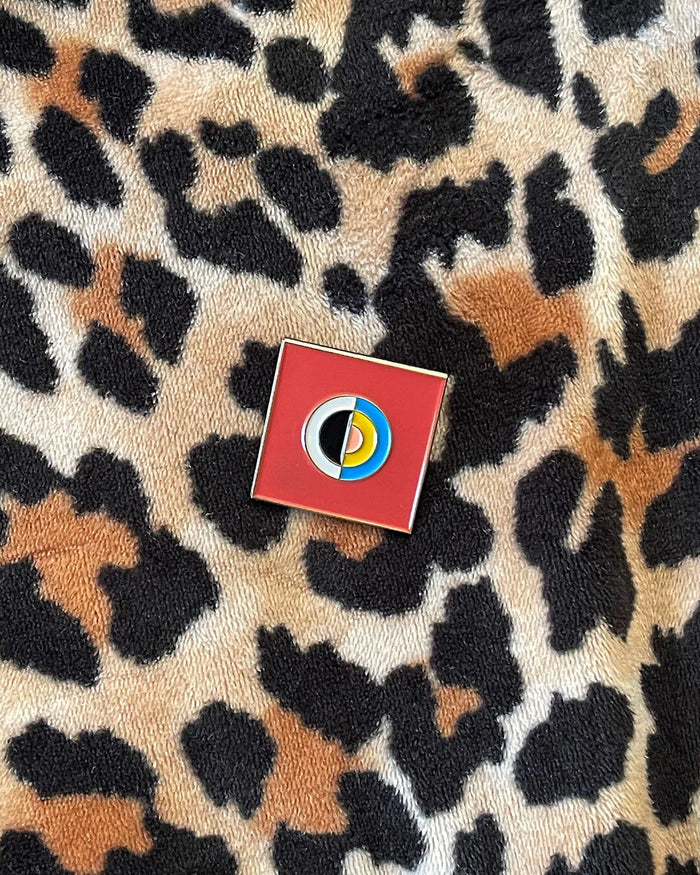 Svanen (the Swan) • Enamel Pin