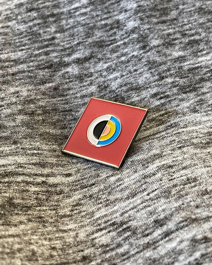 Svanen (the Swan) • Enamel Pin